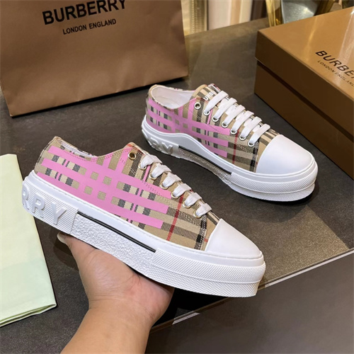 Burberry Shoes-W-0112