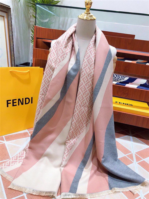 FENDI Scarve-039