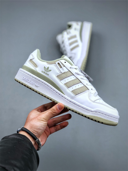 Adidas Originals Forum 84-W-064