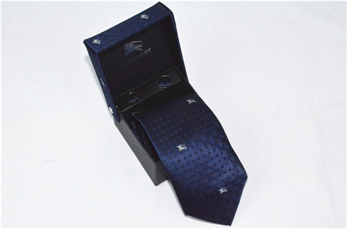 Burberry-Tie-038