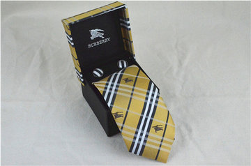 Burberry-Tie-047