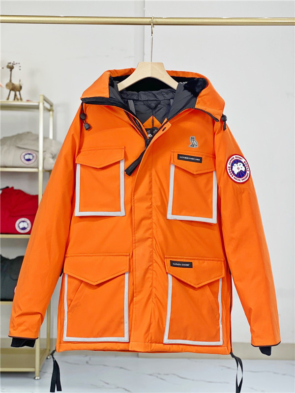 Canada Goose Down Jacket-M-077