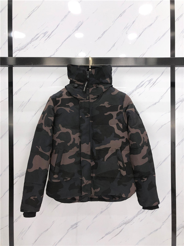 Canada Goose Down Jacket-W-037
