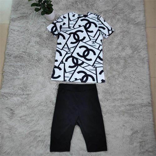 Chanel(Women)suits-022