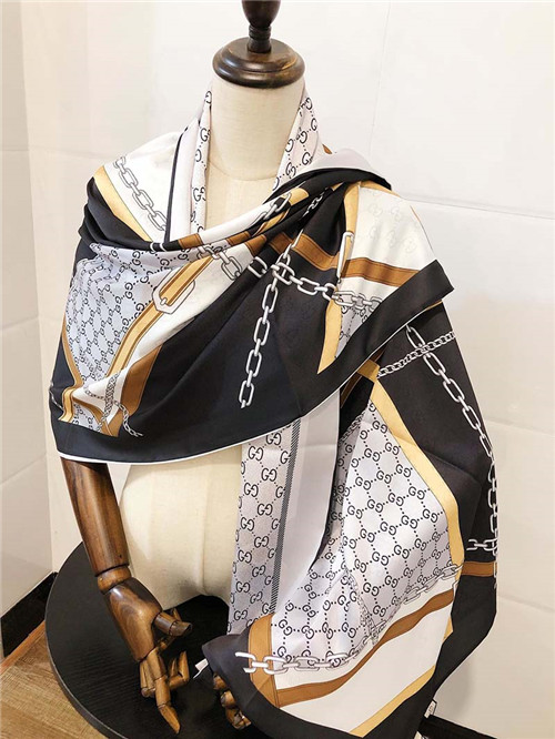 Gucci-Silk Scarf-024