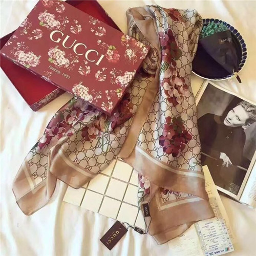 Gucci-Silk Scarf-006