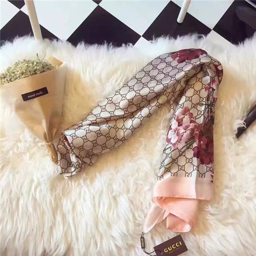 Gucci-Silk Scarf-008
