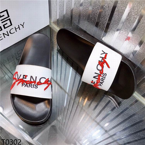 GIVENCHY Sandal-M-038