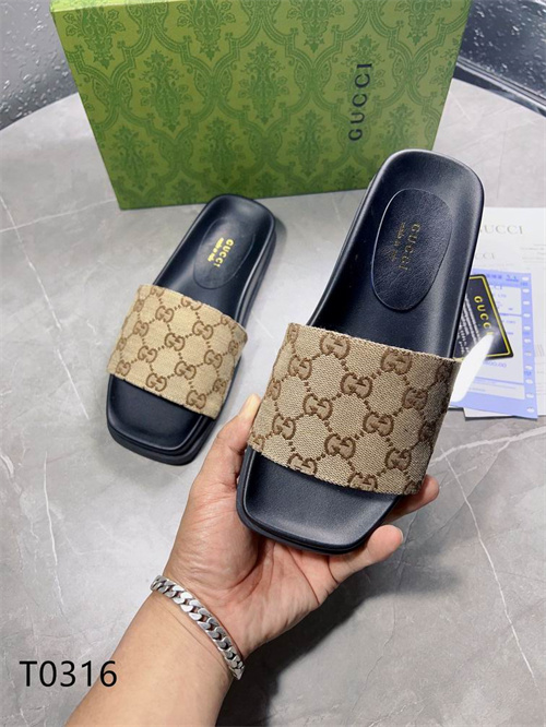 Gucci Sandal(2)-M-920