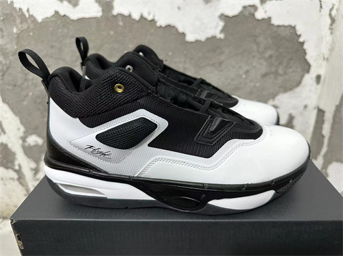 Jordan Stay Loyal 3-0004