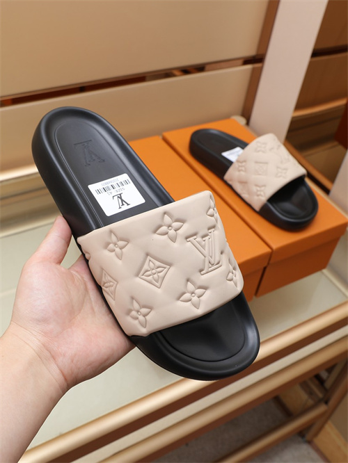 LV Sandal-M-902