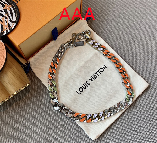 LV Necklace-069