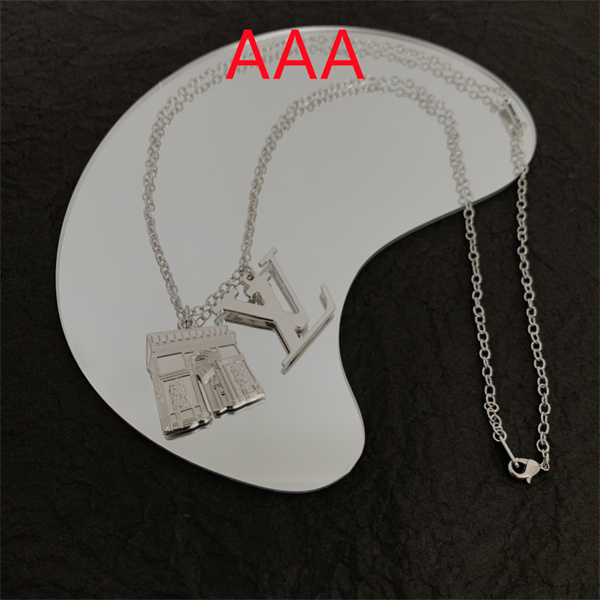LV Necklace-091