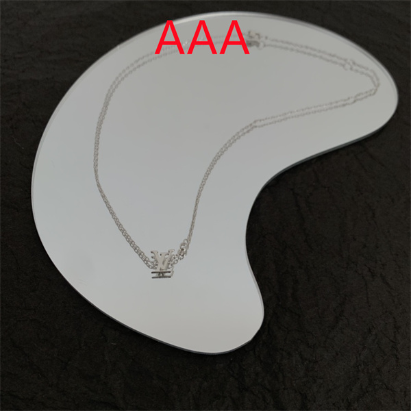 LV Necklace-092