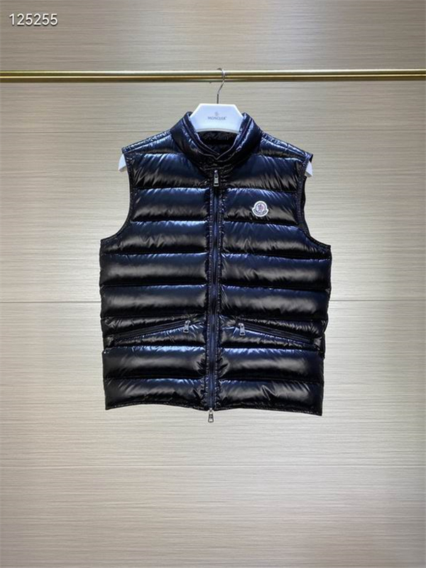 Moncler Down Jacket-M-094