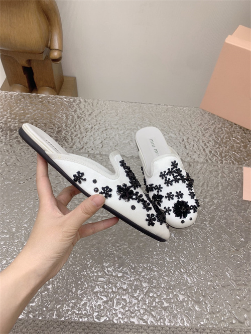 Miu Miu Slipper-W-0070