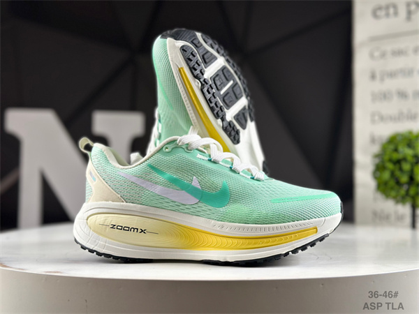 Nike ZOOM VOMERO 18-M-0022