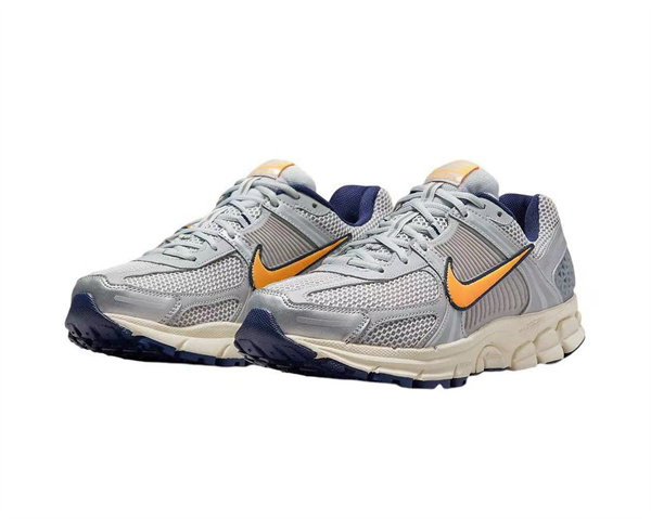 Nike ZOOM VOMERO 5-W-0029