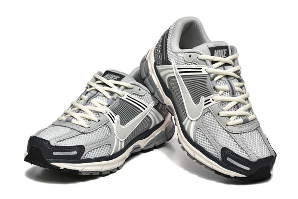 Nike ZOOM VOMERO 5-M-0012