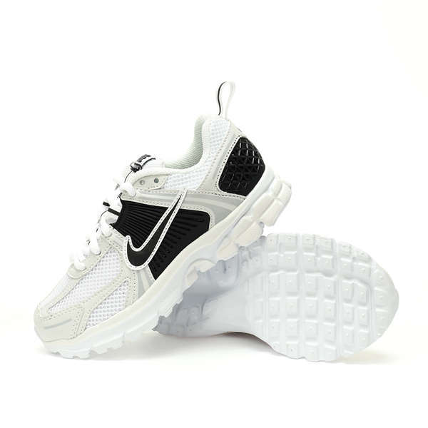Nike ZOOM VOMERO 5(Kids)-0005