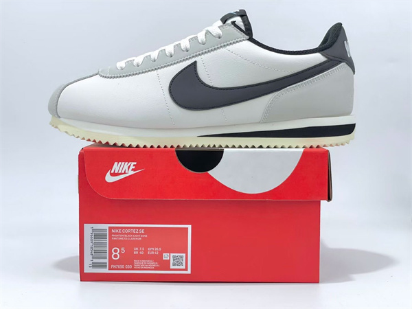 Nike Classic Cortez-M-0037