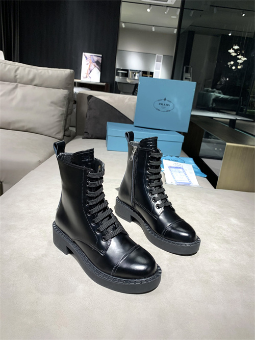 PRADA  Boots(AAA)-040