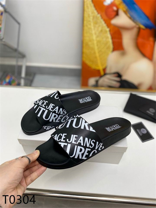 Versace Sandal-M-375