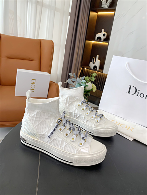 Dior Shoes-W-315