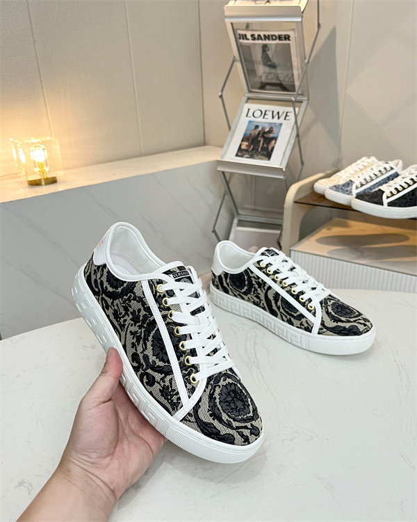 Versace(AAA)Shoes-W-0098